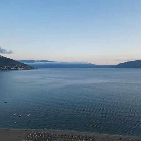 公寓 Pearl Vlorë